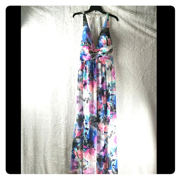 SLNY Dresses & Skirts - 💰 SALE💰 NWT SLNY Multi Color Floral Halter Gown